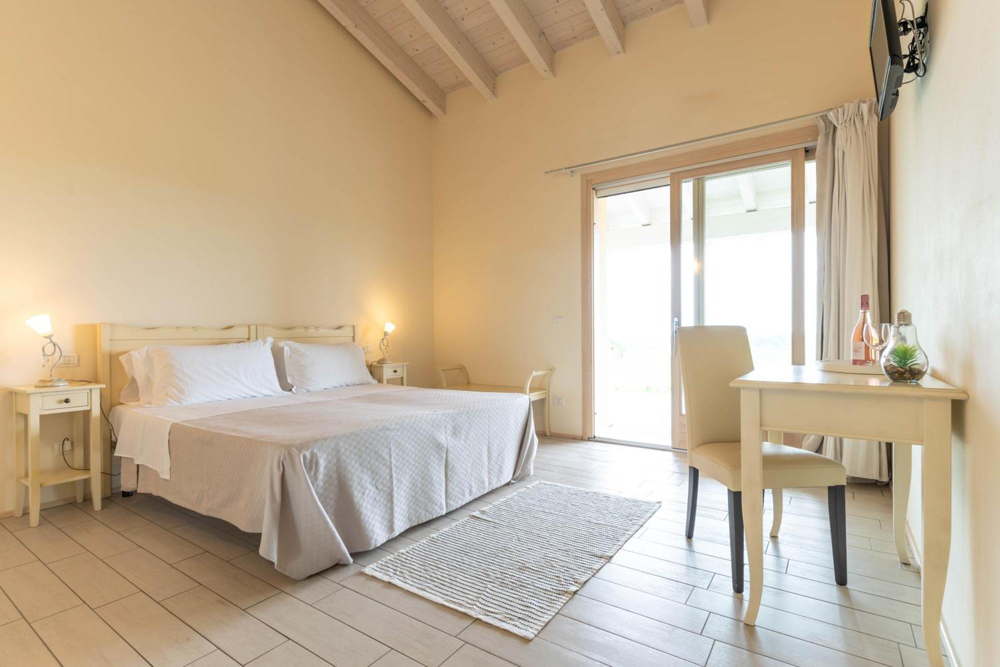 Agriturismo Colle Dei Pivi Ponti sul Mincio Dış mekan fotoğraf